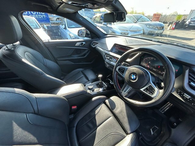 BMW 1 Series 118I 1.5 M Sport Lcp Hatchback Man HT21SYO Black #2