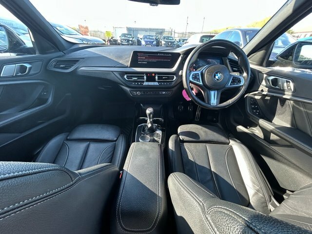 BMW 1 Series 118I 1.5 M Sport Lcp Hatchback Man HT21SYO Black #6