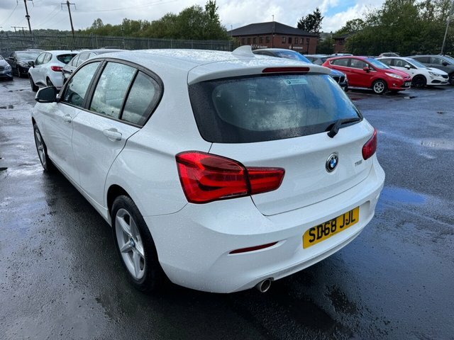 BMW 1 Series 118I 1.5 Gpf Se Edition Hatchback SD68JJL White #4