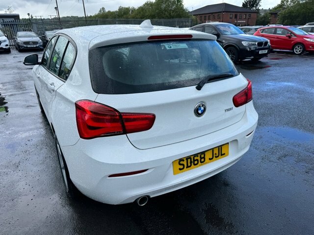 BMW 1 Series 118I 1.5 Gpf Se Edition Hatchback SD68JJL White #6