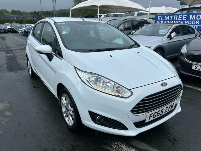 Ford Fiesta 1.2 Zetec Hatchback Euro 6. FG65ZYW White #5