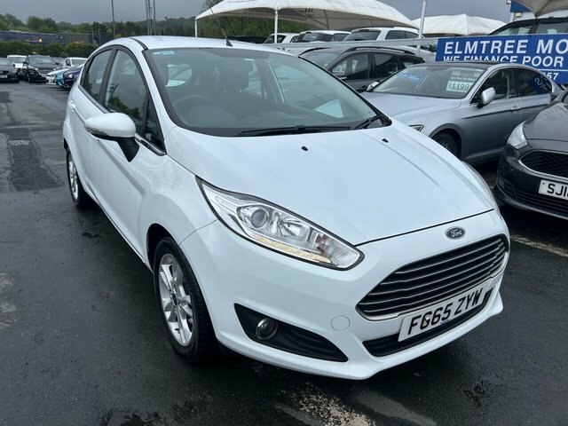 Ford Fiesta 1.2 Zetec Hatchback Euro 6. FG65ZYW White #6