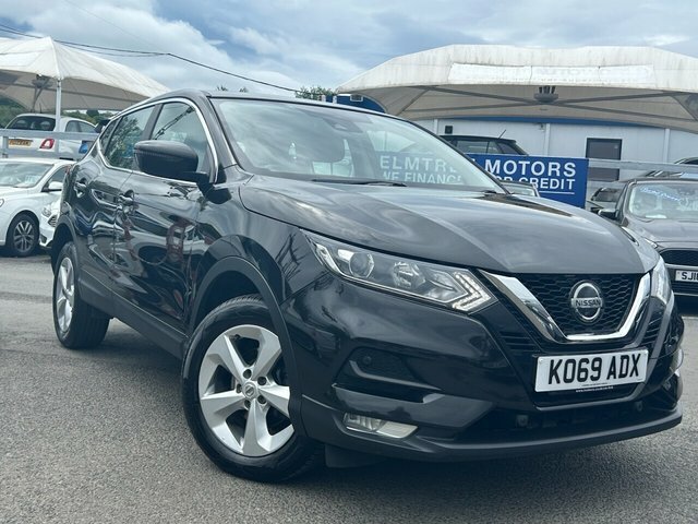 Nissan Qashqai 1.3 Dig-t Acenta Premium Suv Manua KO69ADX Black #4