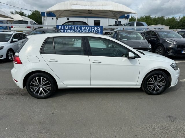 Volkswagen Golf 1.4 Tsi Se Edition Hatchback Manua GL18YHP White #3