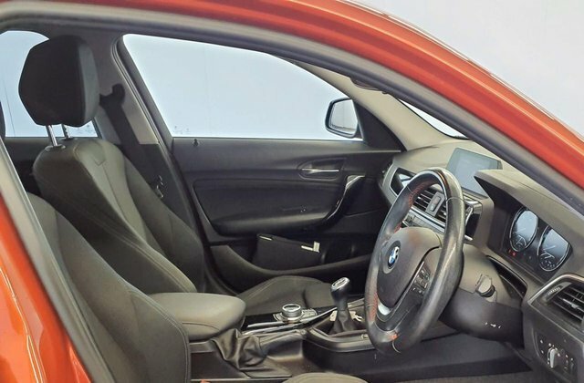 BMW 1 Series 118D 2.0 Turbo Sport Edition Hatchba DE67MDV Orange #2