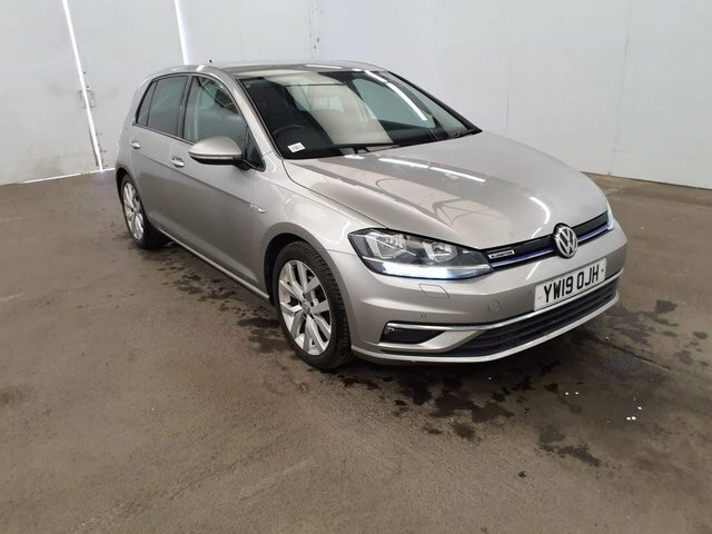 Volkswagen Golf Dsg 1.5 Tsi Evo Match Edition Silver