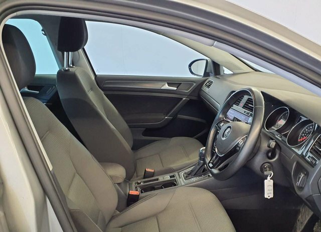 Volkswagen Golf Dsg 1.5 Tsi Evo Match Edition YW19OJH Silver #2