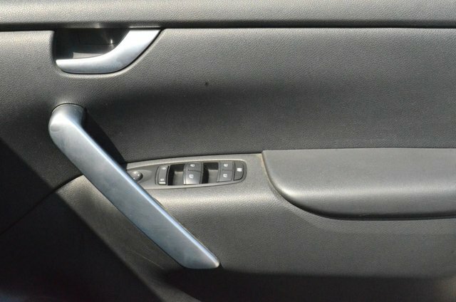 Mercedes-Benz X Class  White #12