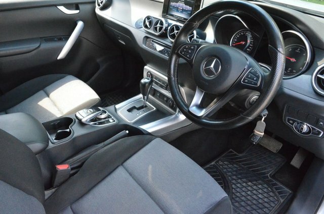Mercedes-Benz X Class  White #7