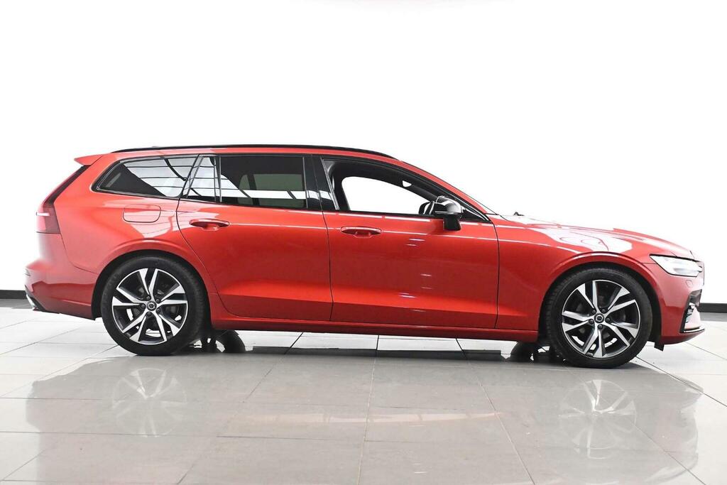 Volvo V60 2.0 B4 Mhev R-design Euro 6 Ss Red #4