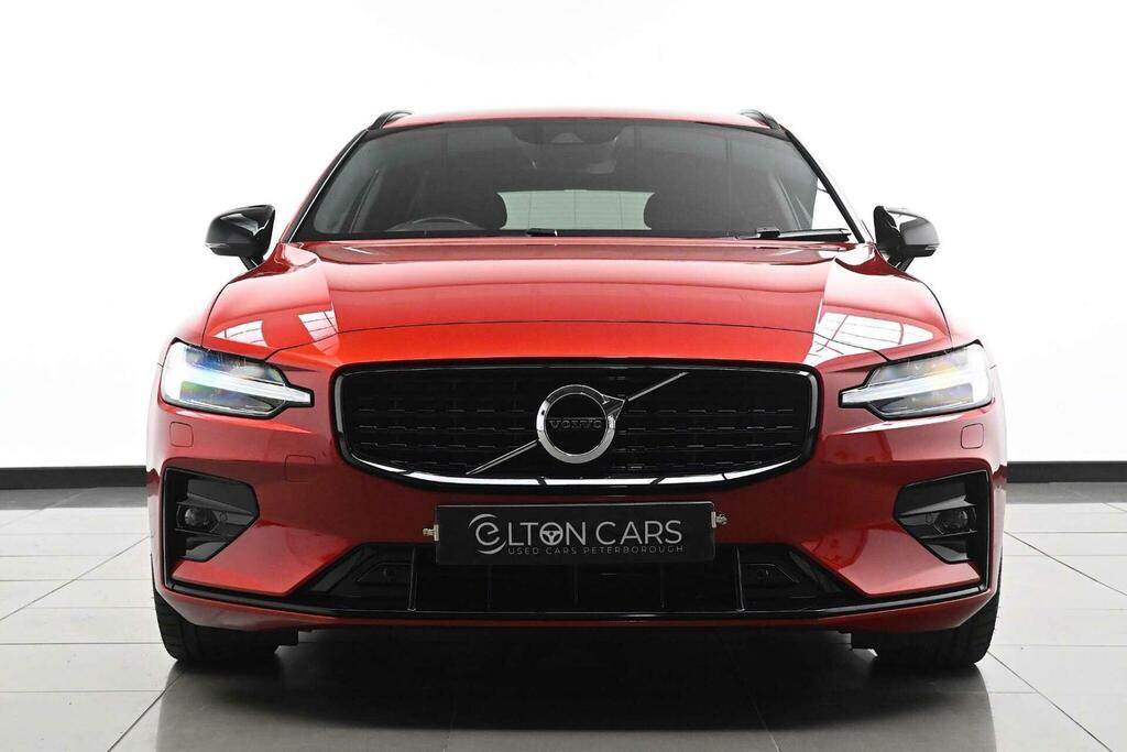 Volvo V60 2.0 B4 Mhev R-design Euro 6 Ss Red #3