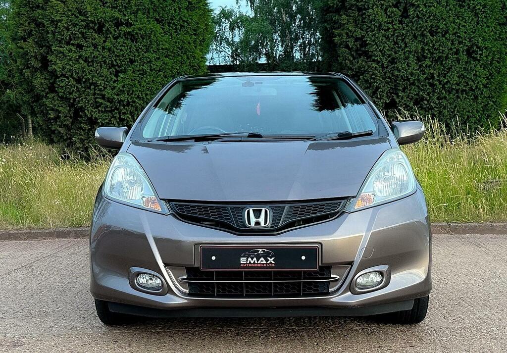 Honda Jazz 1.4 I-vtec Es Plus Cvt Euro 5 201414 Brown #2