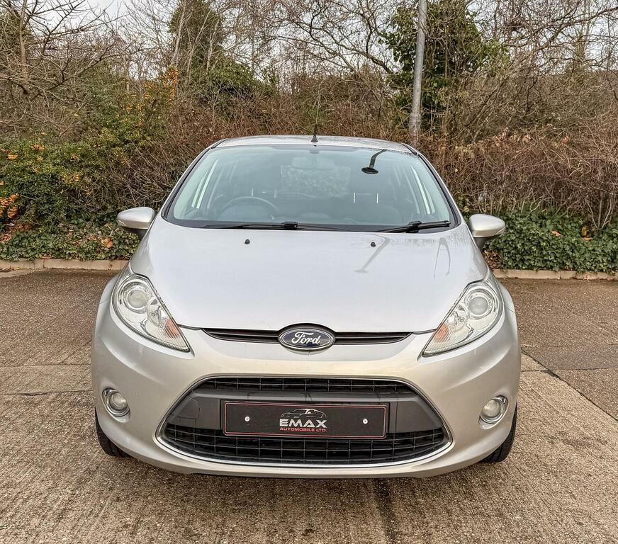 Ford Fiesta 1.4 Zetec 201212 Silver #2