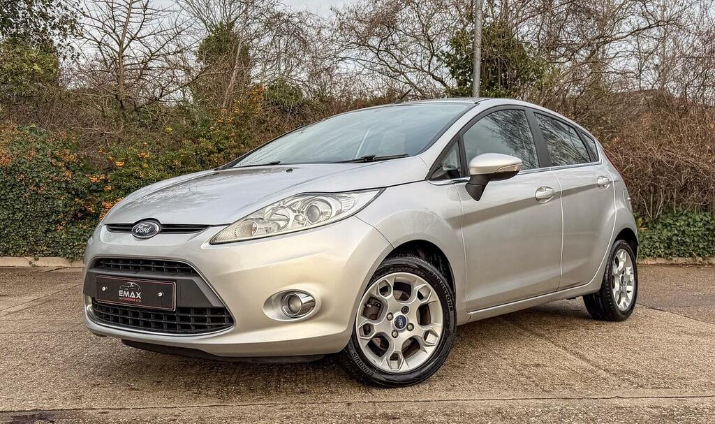 Ford Fiesta 1.4 Zetec 201212 Silver