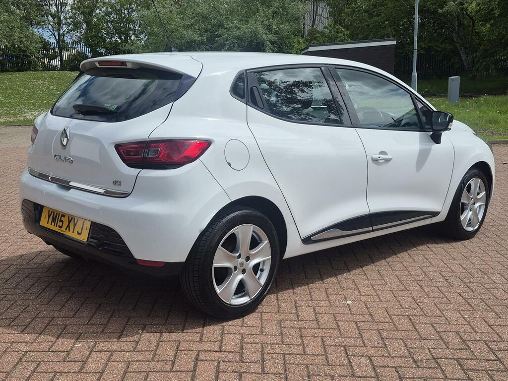 Renault Clio 1.5 Dci Dynamique Medianav Hatchback Ma YM15XYJ White #4