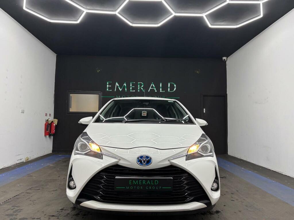 Toyota Yaris 1.5 Vvt-h Icon E-cvt Euro 6 Ss 201919 SY68WRR White #2