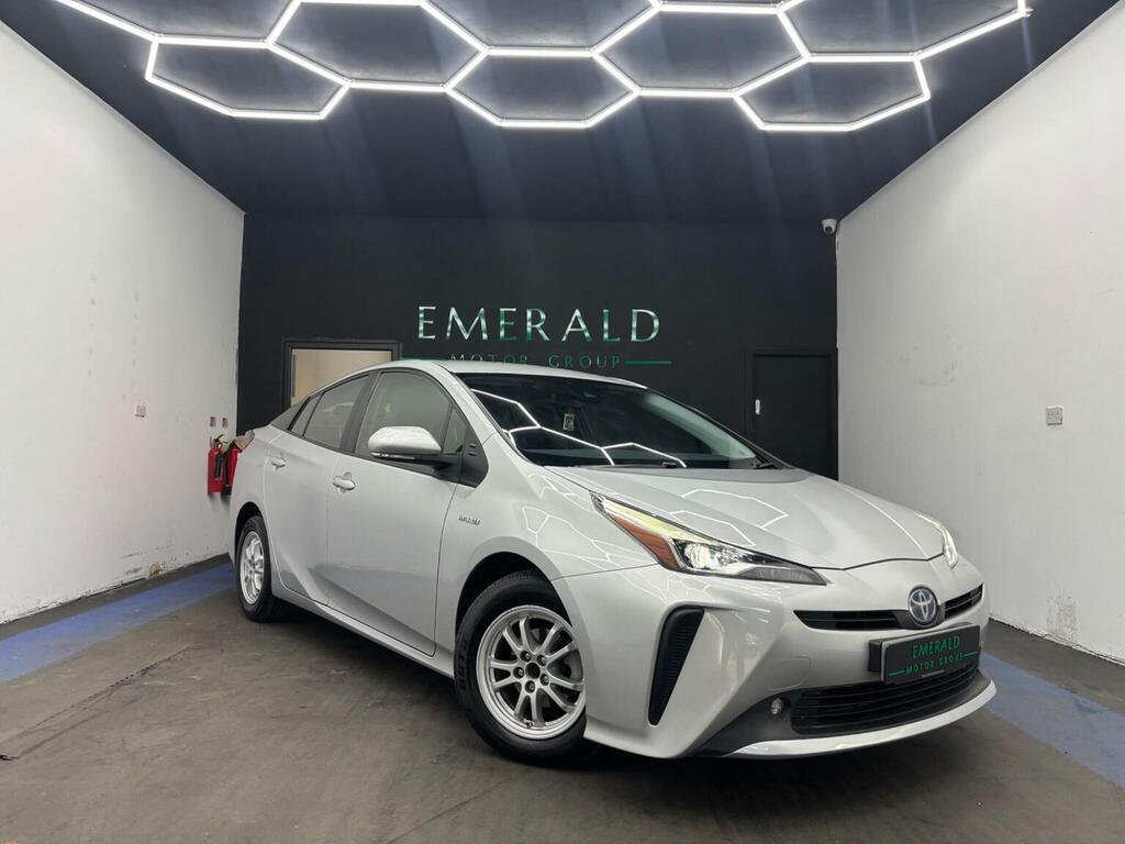 Toyota Prius 1.8L Vvt-i Active 121 Bhp White #1