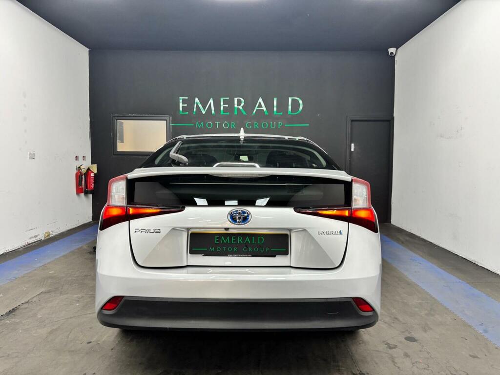 Toyota Prius 1.8L Vvt-i Active 121 Bhp White #18