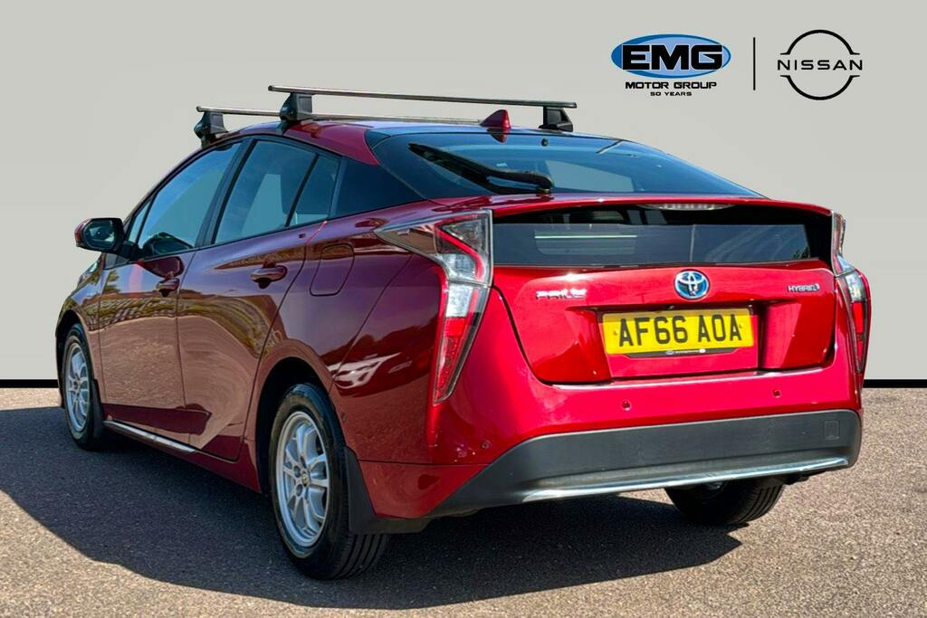 Toyota Prius 1.8 Vvt H Excel Hatchback Hybrid Cvt AF66AOA Red #4