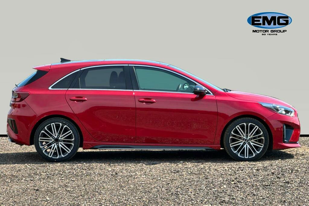 Kia Ceed 1.5 T Gdi Gt Line S Hatchback Dct Ss Red #3