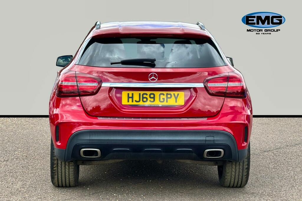 Mercedes-Benz GLA Class 1.6 Gla180 Amg Line Edition Suv 7G Dct HJ69GPY Red #5