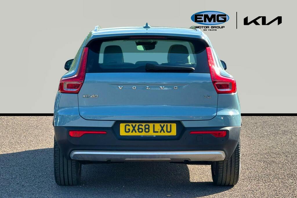 Volvo XC40 1.5 T3 Momentum Pro Suv Ss Blue #5