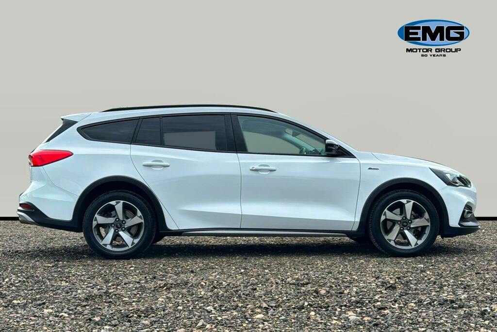 Ford Focus 1.0T Ecoboost Active Edition Estate Man YF71NZB White #3
