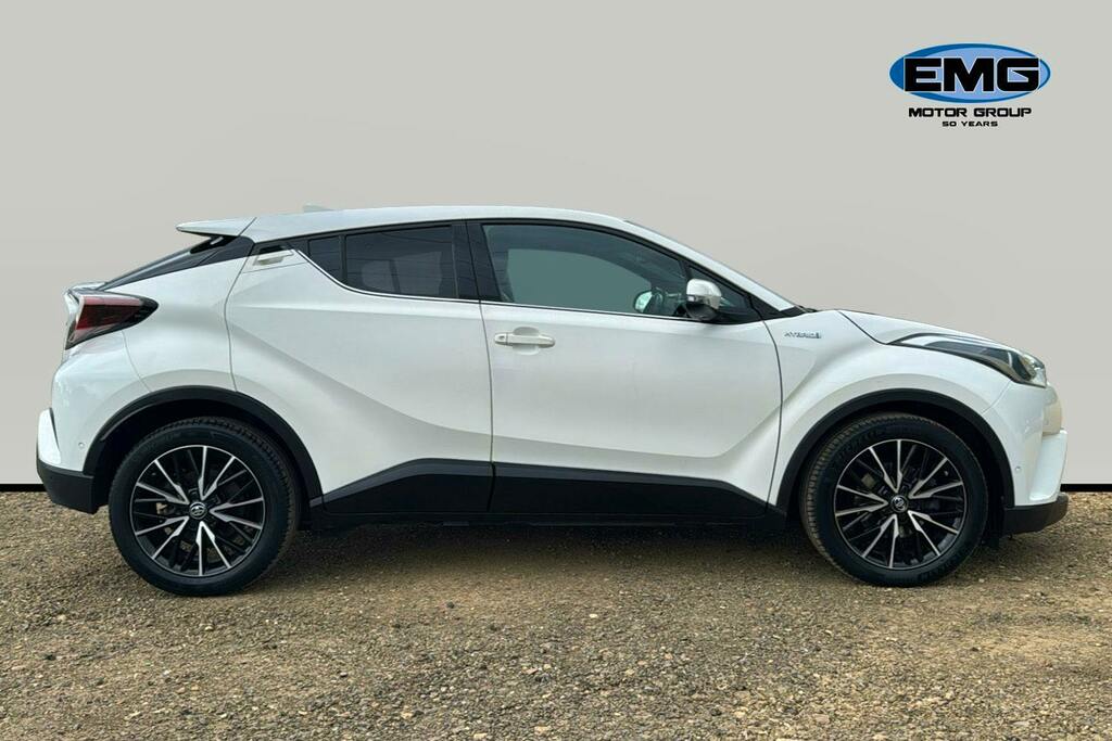 Toyota C-Hr 1.8 Vvt H Excel Suv Hybrid Cvt Ss YD69XDX White #3