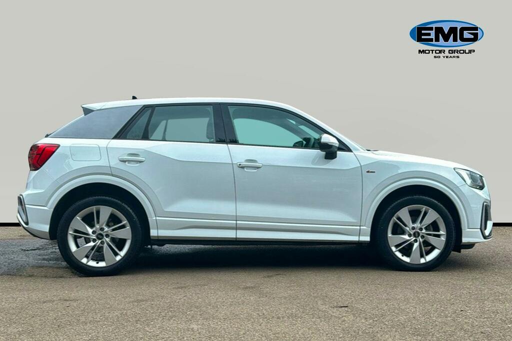 Audi Q2 1.5 Tfsi Cod 35 S Line Suv Ss DE23HXX White #3