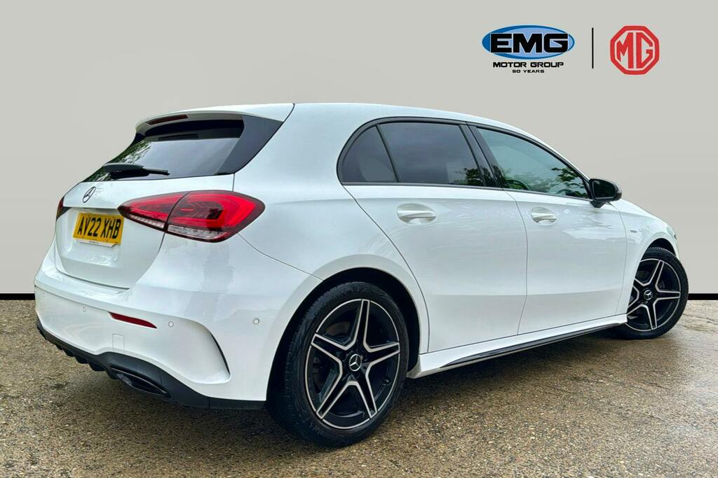 Mercedes-Benz A Class 1.3 A200 Amg Line Edition Executive Hatchback AV22XHB White #6
