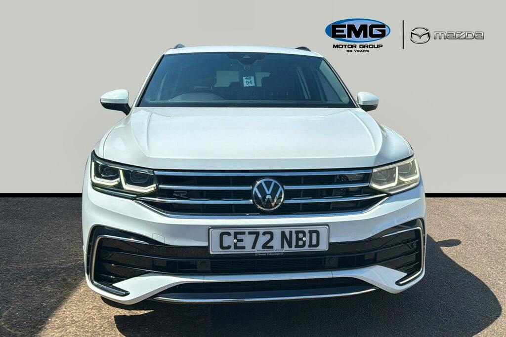Volkswagen Tiguan 2.0 Tdi R Line Suv Dsg Ss CE72NBD White #2