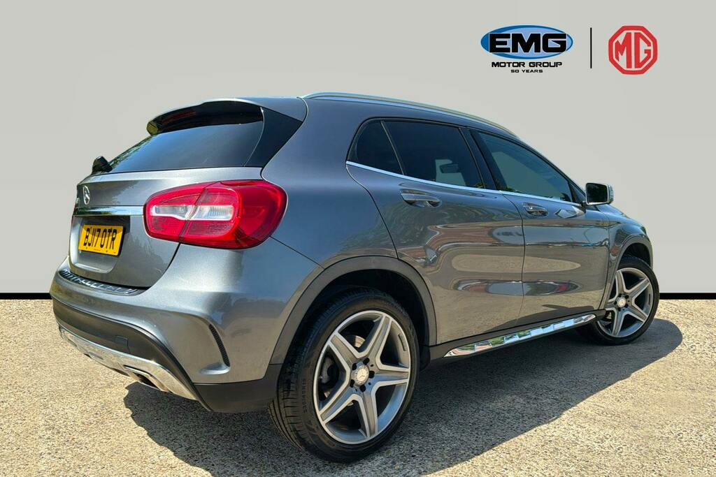 Mercedes-Benz GLA Class 1.6 Gla200 Amg Line Suv Ss BJ17OTR Grey #6