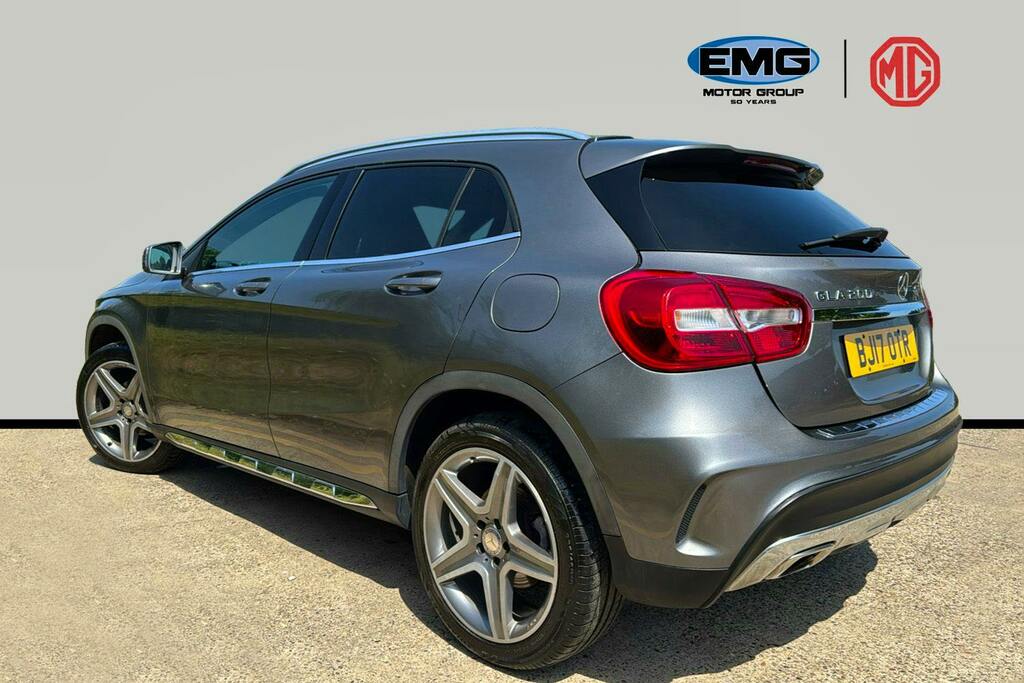 Mercedes-Benz GLA Class 1.6 Gla200 Amg Line Suv Ss BJ17OTR Grey #4