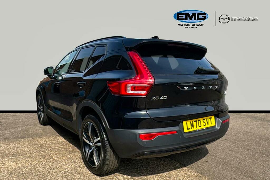 Volvo XC40 1.5H T5 Twin Engine Recharge 10.7Kwh R Design Suv LM70SVT Black #4