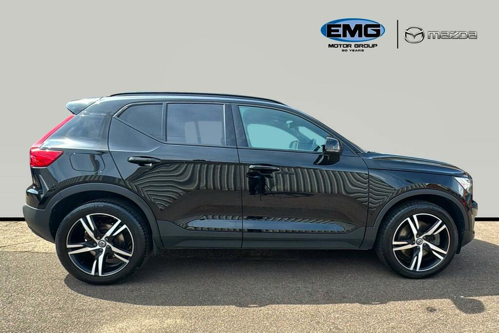 Volvo XC40 1.5H T5 Twin Engine Recharge 10.7Kwh R Design Suv LM70SVT Black #3