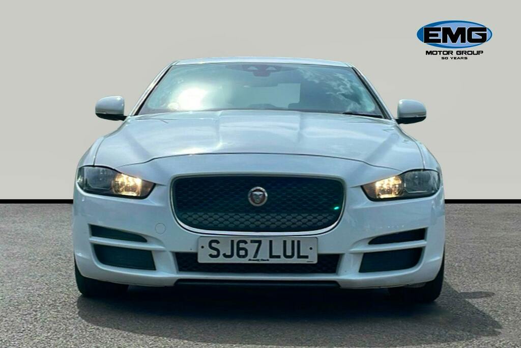 Jaguar XE 2.0I Se Saloon Ss SJ67LUL White #2