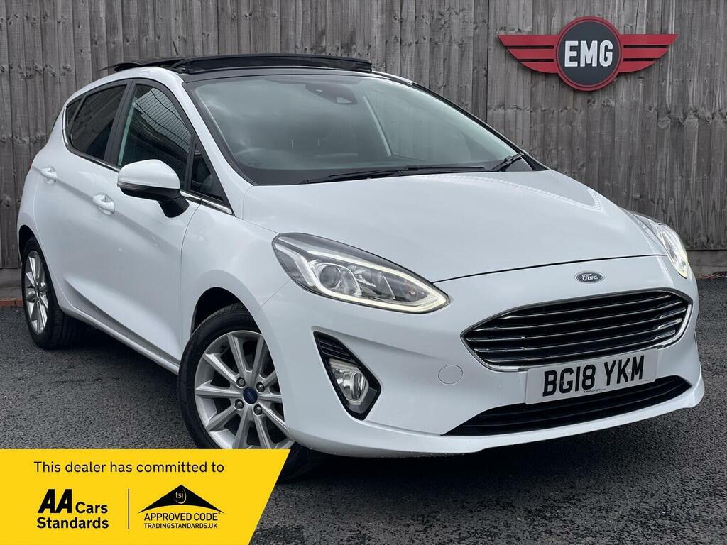 Ford Fiesta 1.0T Ecoboost Titanium Euro 6 Ss White