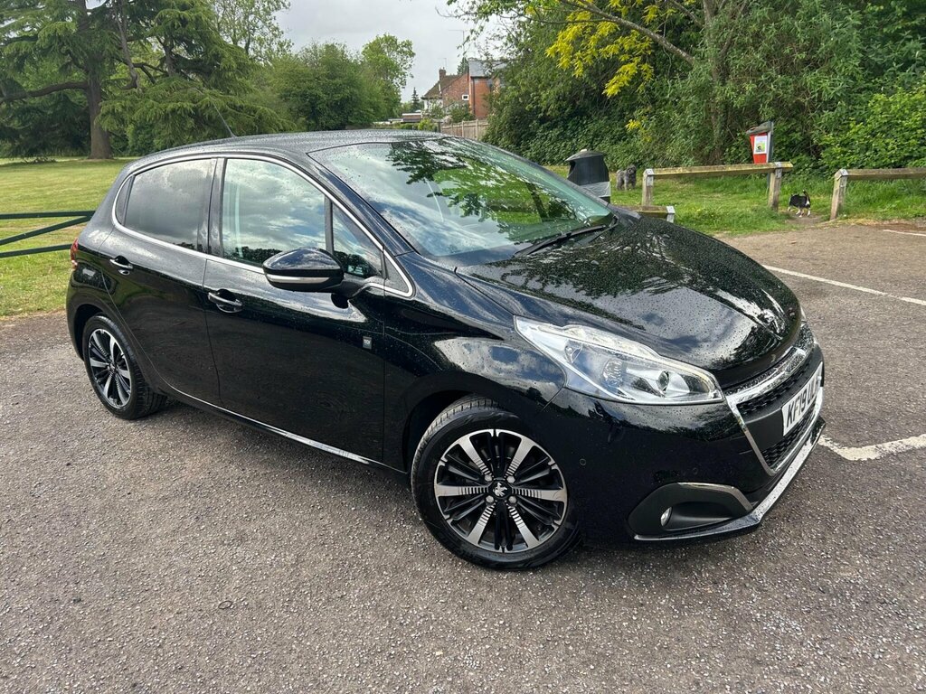 Peugeot 208 1.2 Puretech Tech Edition Euro 6 Ss Black