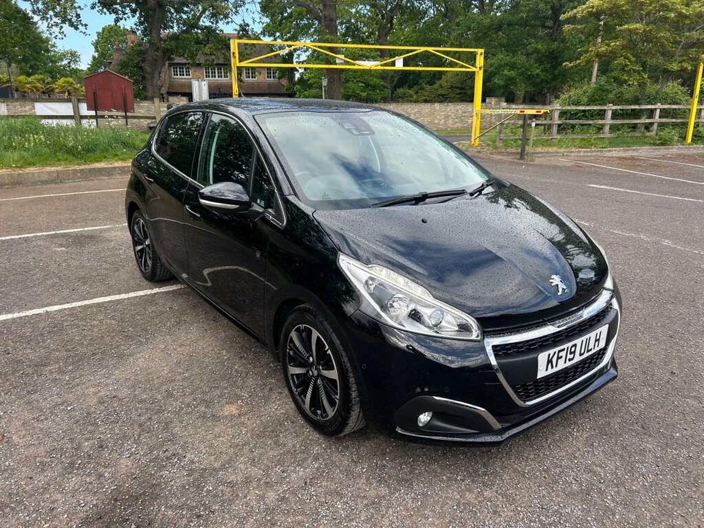 Peugeot 208 1.2 Puretech Tech Edition Euro 6 Ss KF19ULH Black #5