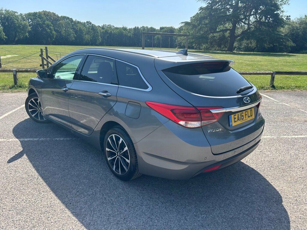 Hyundai I40 1.7 Crdi Blue Drive Se Nav Tourer Dct Euro 6 Ss Silver #4