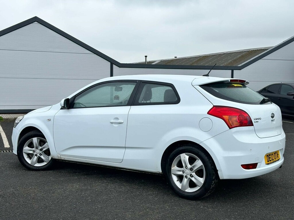Kia Proceed Silver #4