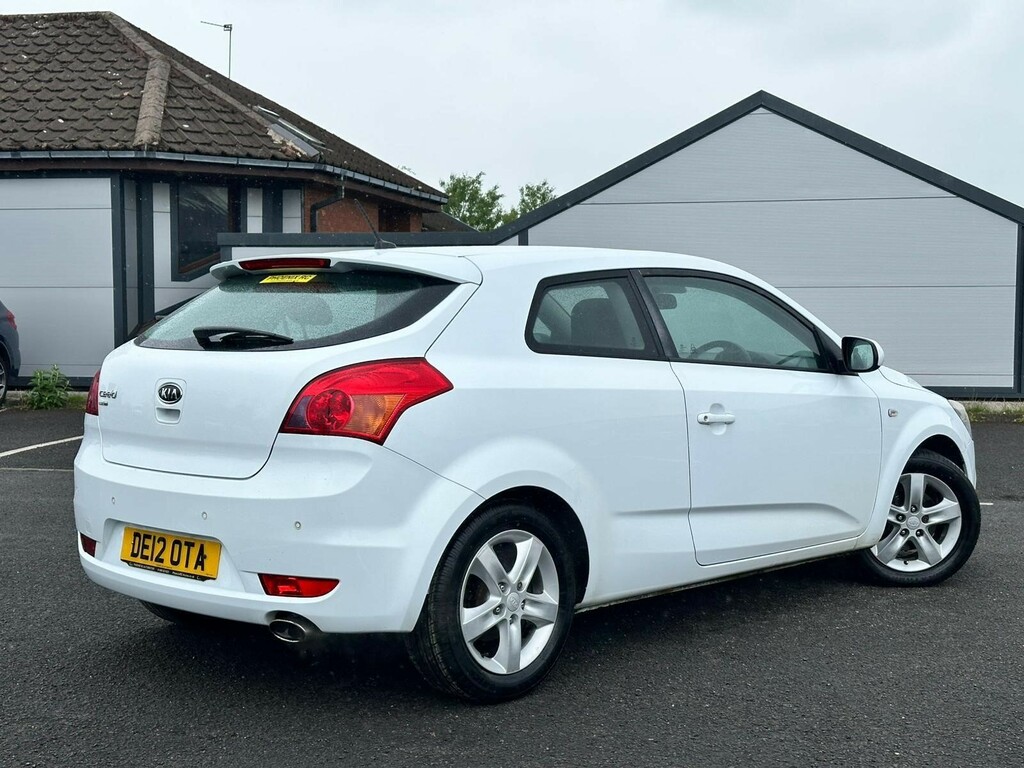 Kia Proceed Silver #12