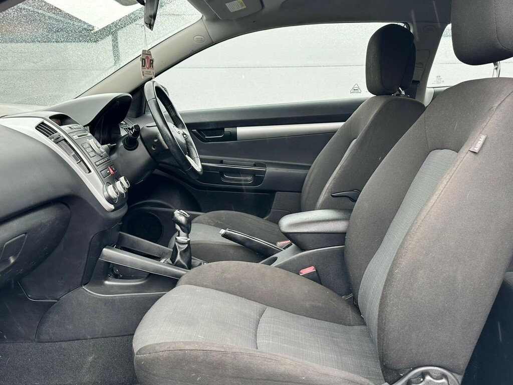 Kia Proceed Silver #18