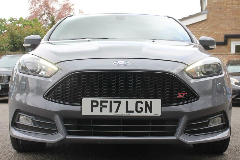 Ford Focus 2.0T Ecoboost St-3 Euro 6 Ss PF17LGN Grey #2