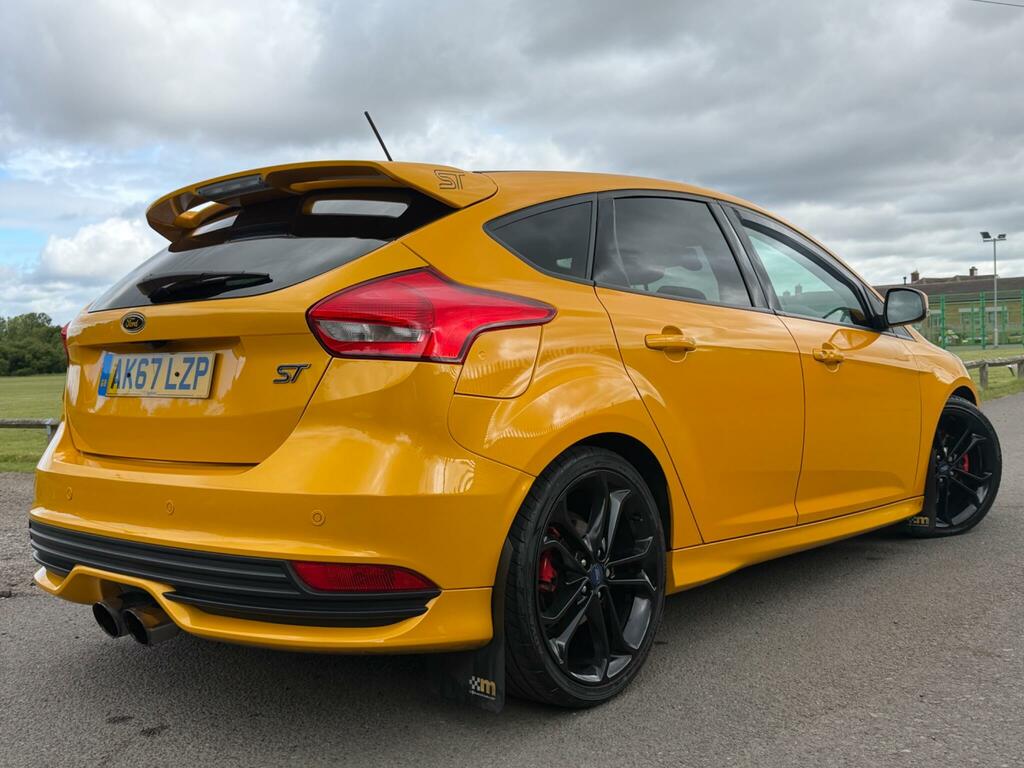 Ford Focus 2.0T Ecoboost St-3 Euro 6 Ss AK67LZP Orange #4