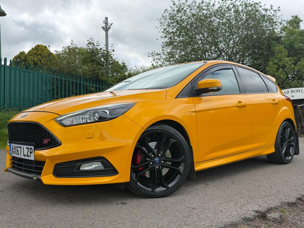 Ford Focus 2.0T Ecoboost St-3 Euro 6 Ss AK67LZP Orange #3