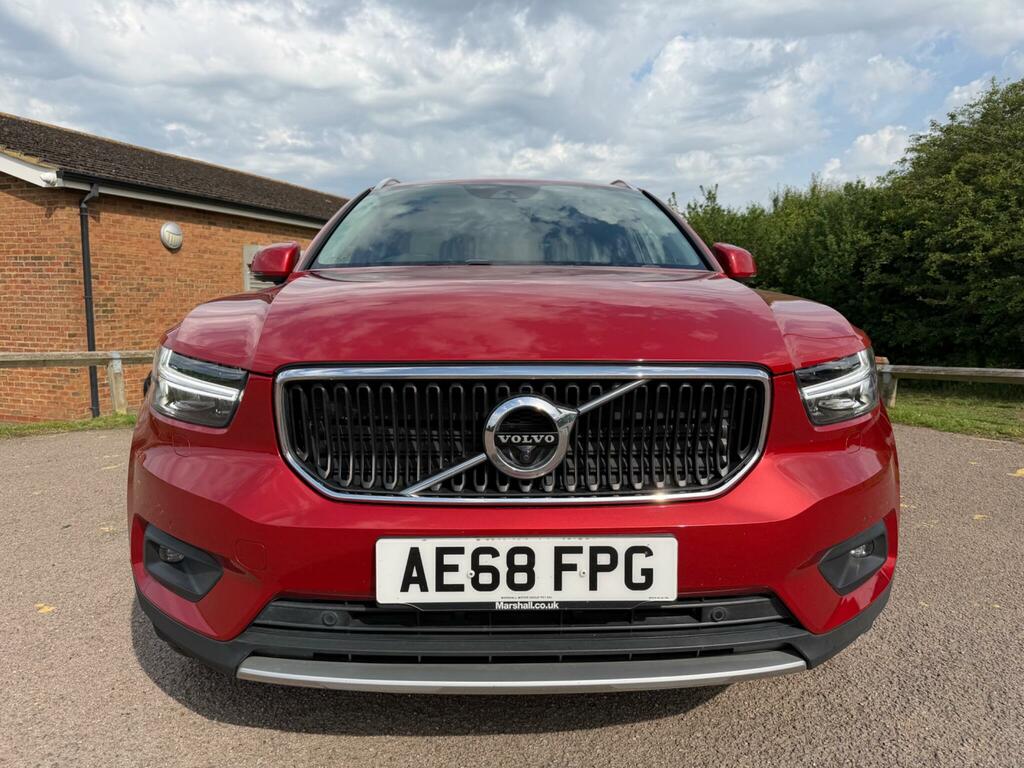 Volvo XC40 2.0 D3 Momentum Pro Awd Euro 6 Ss AE68FPG Red #2