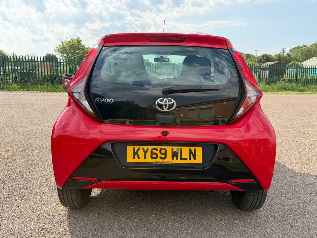 Toyota Aygo 1.0 Vvt-i X-play Euro 6 KY69WLN Red #5