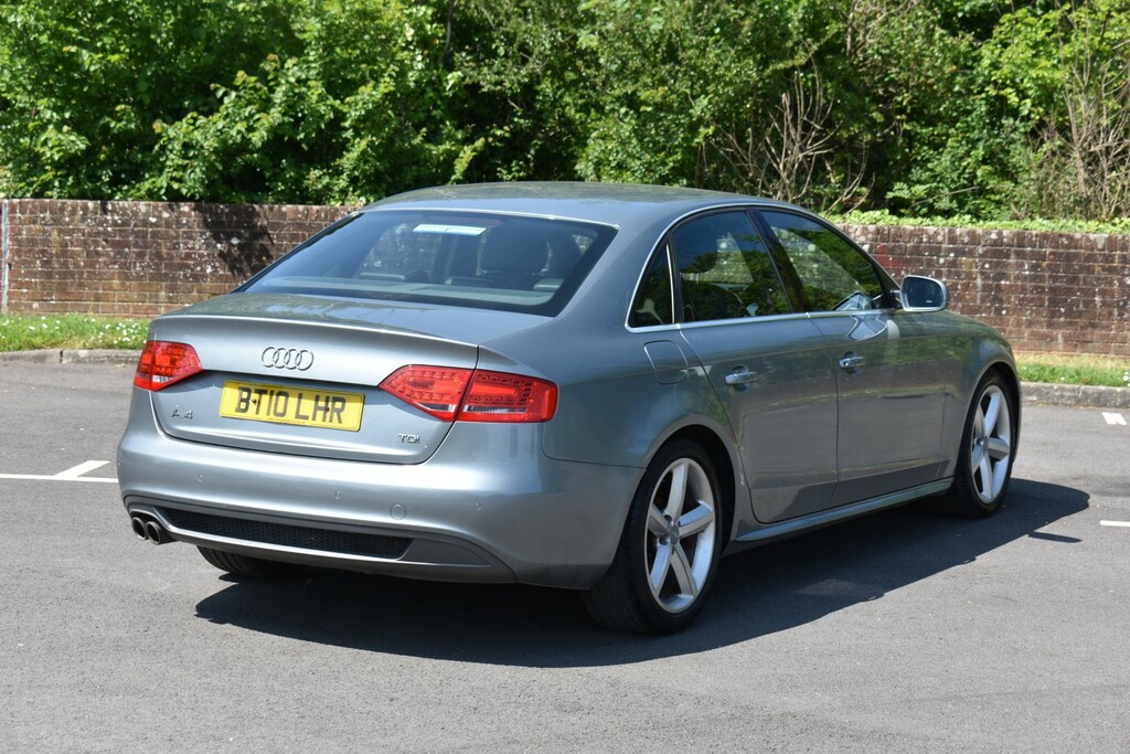 Audi A4 Saloon 2.0 Tdi S Line 201010 Grey #4