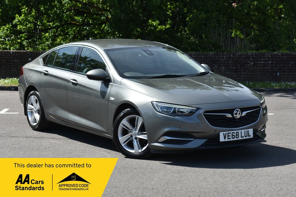 Vauxhall Insignia Hatchback 1.6 Turbo D Ecotec Tech Line Nav 20196 Grey